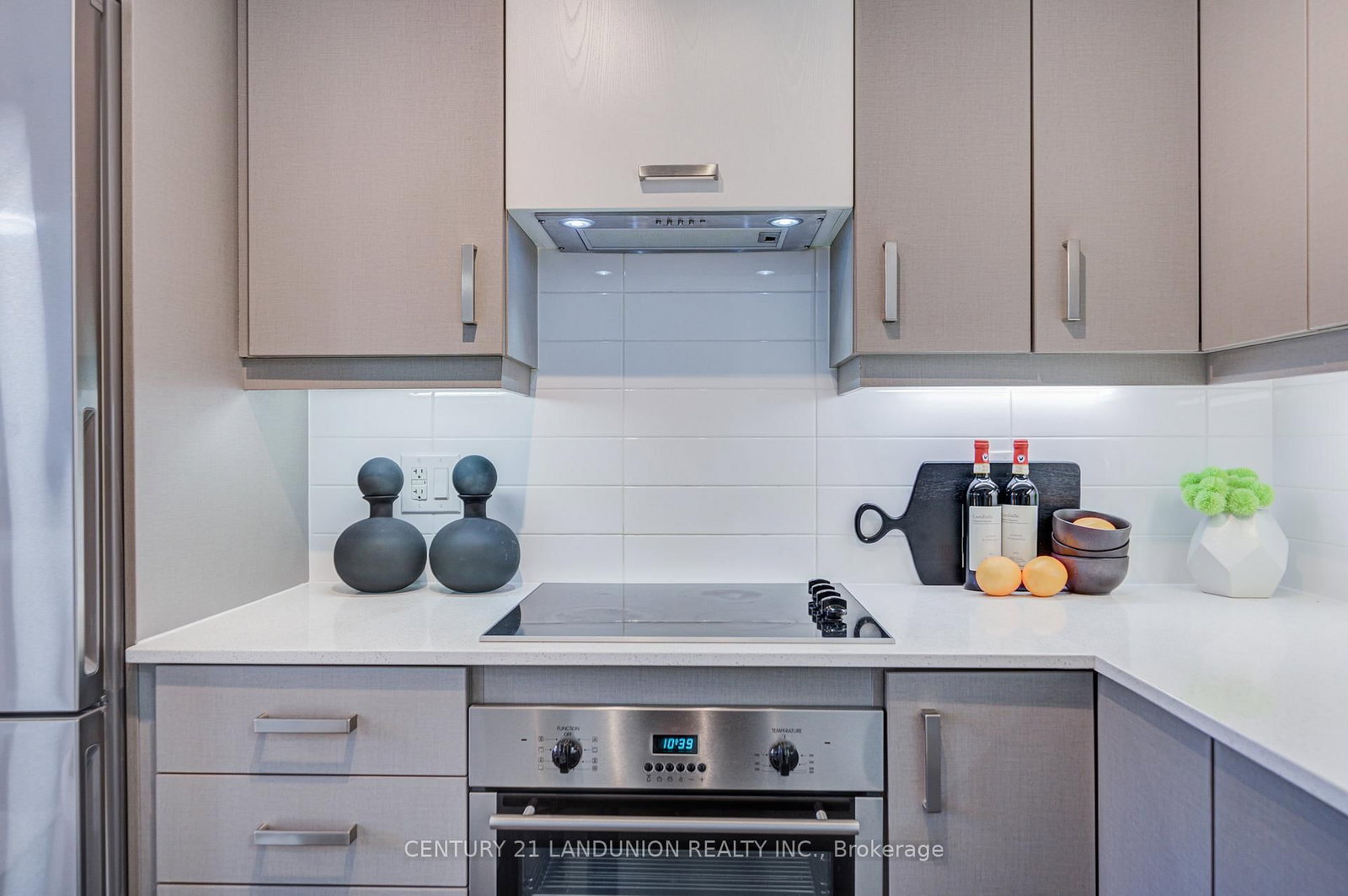 18 Uptown Drive, Unit 808 - Photo 5