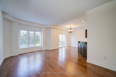 24 Champagne Crt | Richmond Hill | Image