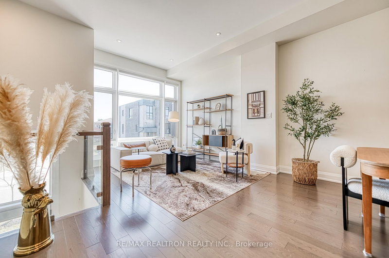 10 Hesperus Rd, Vaughan, L4J 0K3 | Image 3