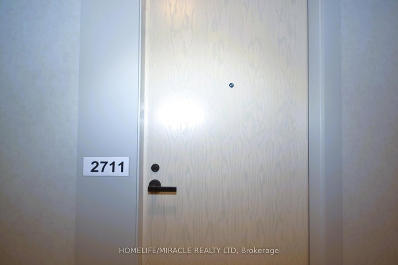 2711 - 225 Commerce St, Vaughan, L4K 5Z7 | Image 2