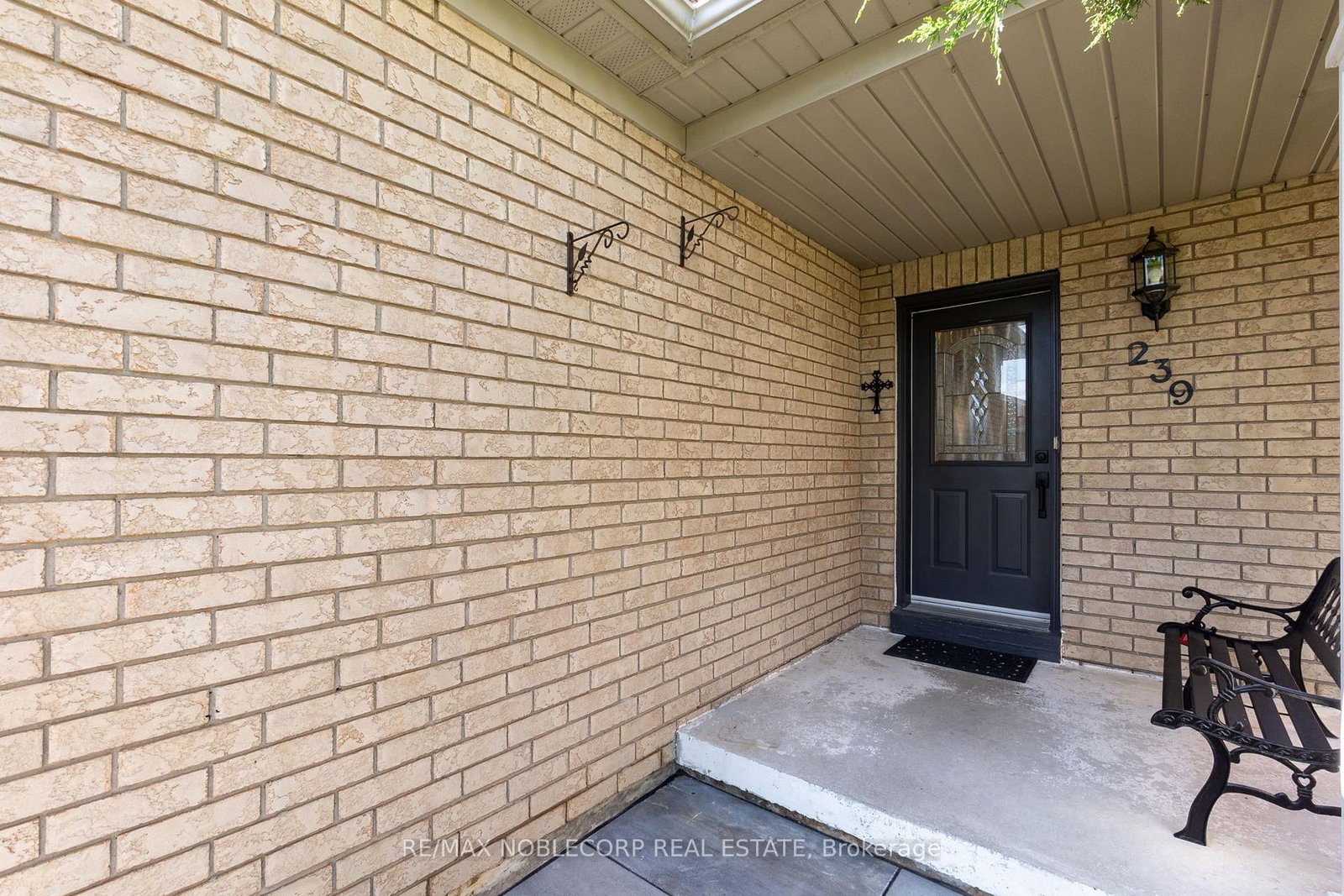 239 Royal Appian Crescent - Photo 4