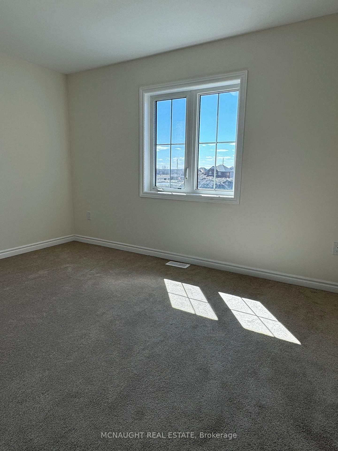 39 Lawrence D. Pridham Avenue - Photo 16