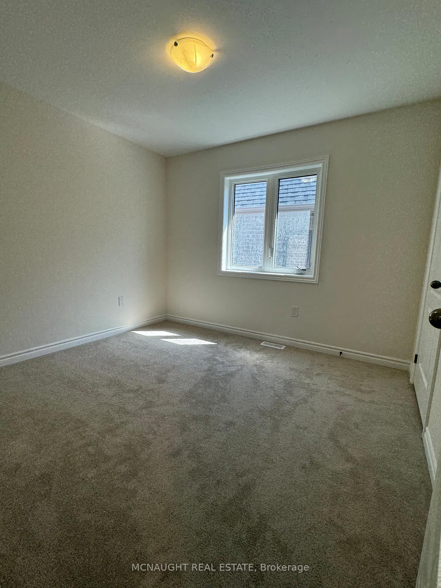 39 Lawrence D. Pridham Avenue - Photo 17