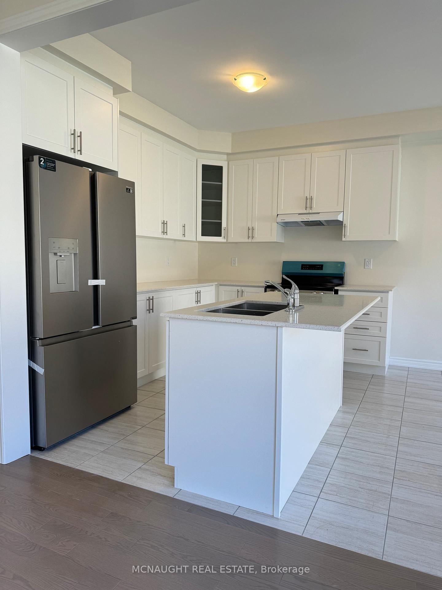 39 Lawrence D. Pridham Avenue - Photo 3