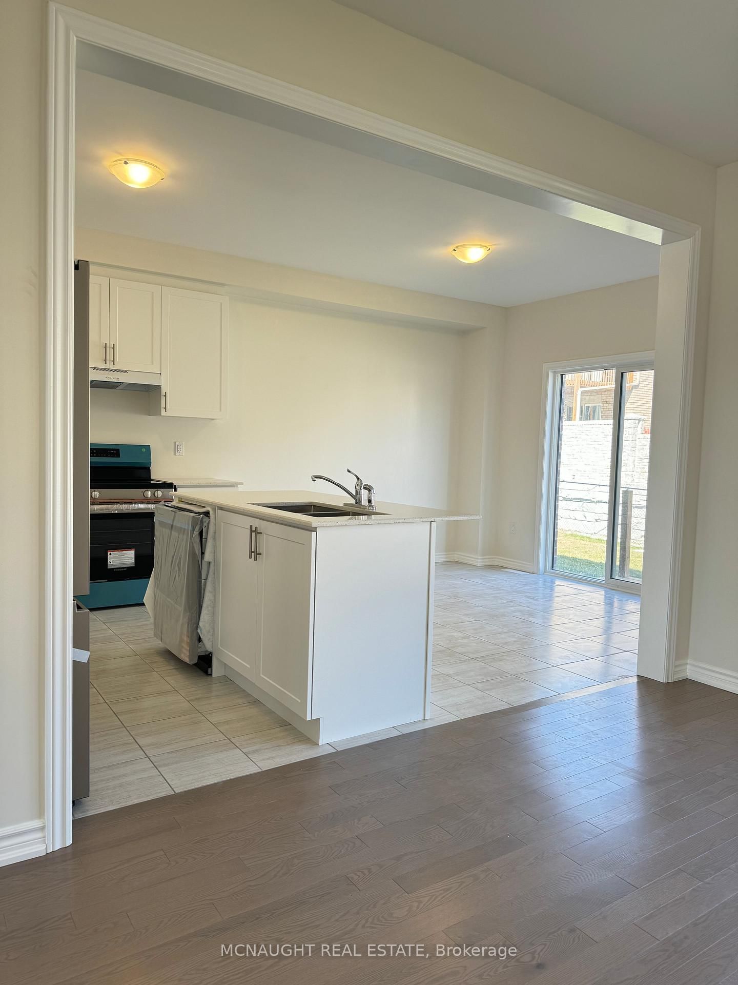 39 Lawrence D. Pridham Avenue - Photo 4