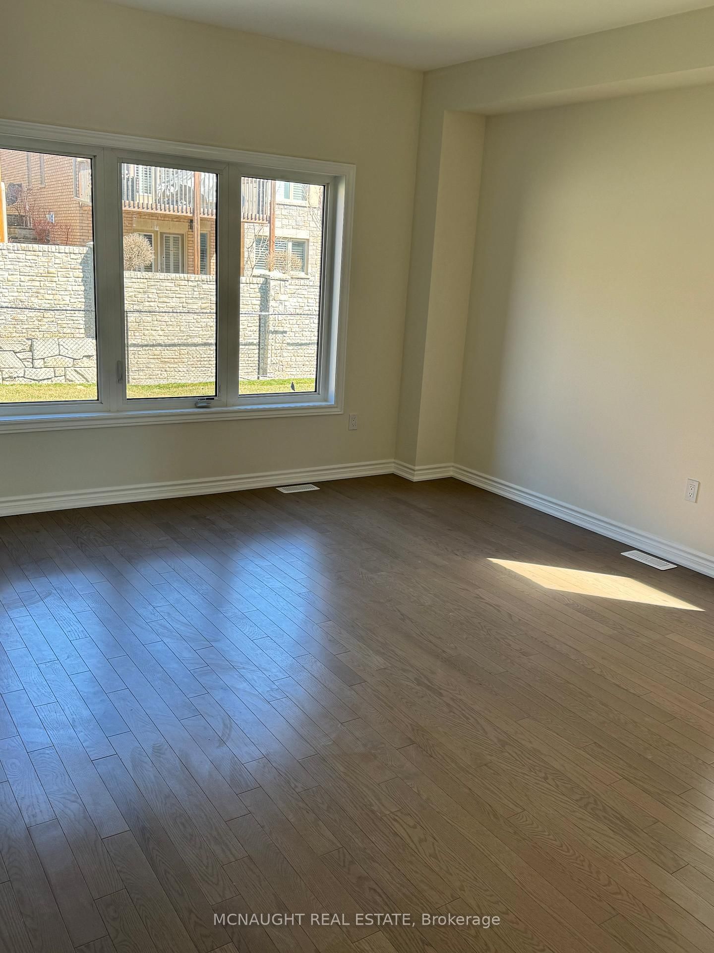 39 Lawrence D. Pridham Avenue - Photo 5