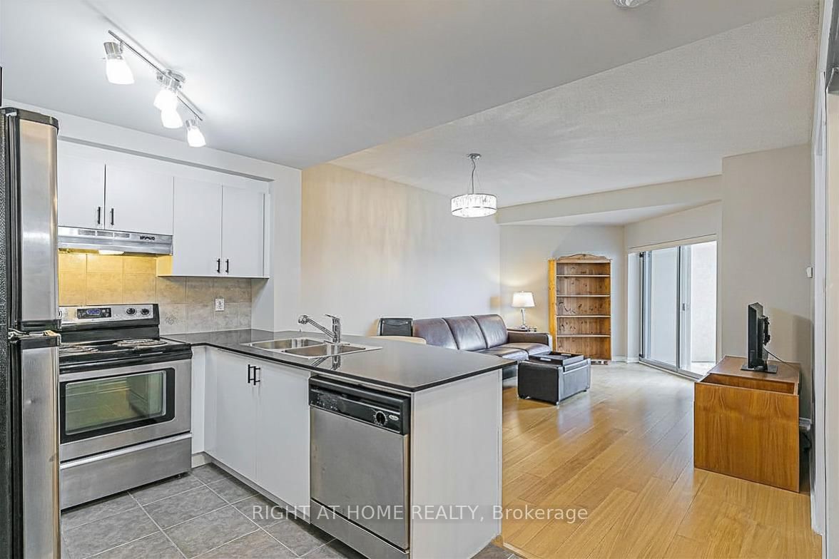 8 Maison Parc Court, Unit 305 - Photo 11