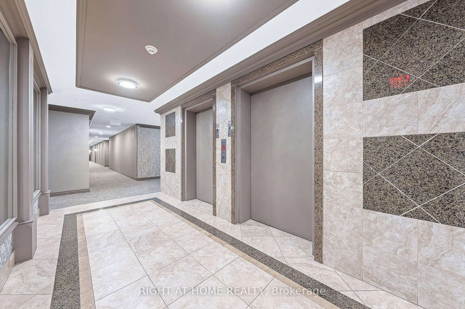 8 Maison Parc Court, Unit 305 - Photo 27