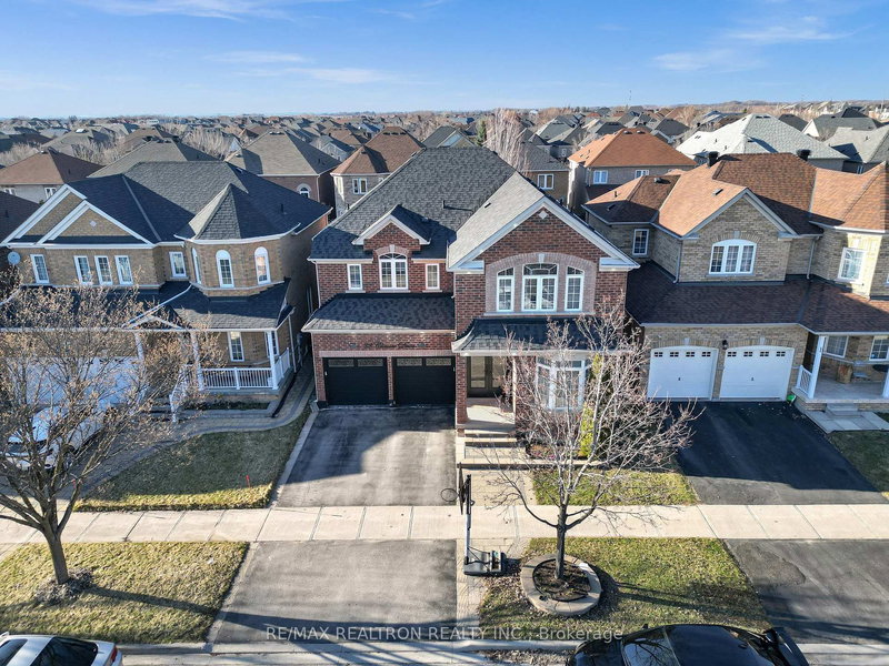 32 Chasser Dr, Markham, L6E 1S6 | Image 2