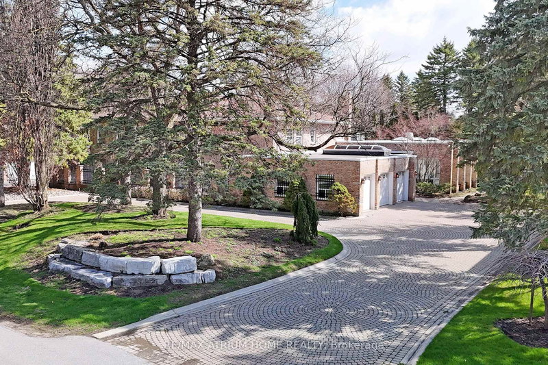 19 Limcombe Dr, Markham, L3T 2V6 | Image 2