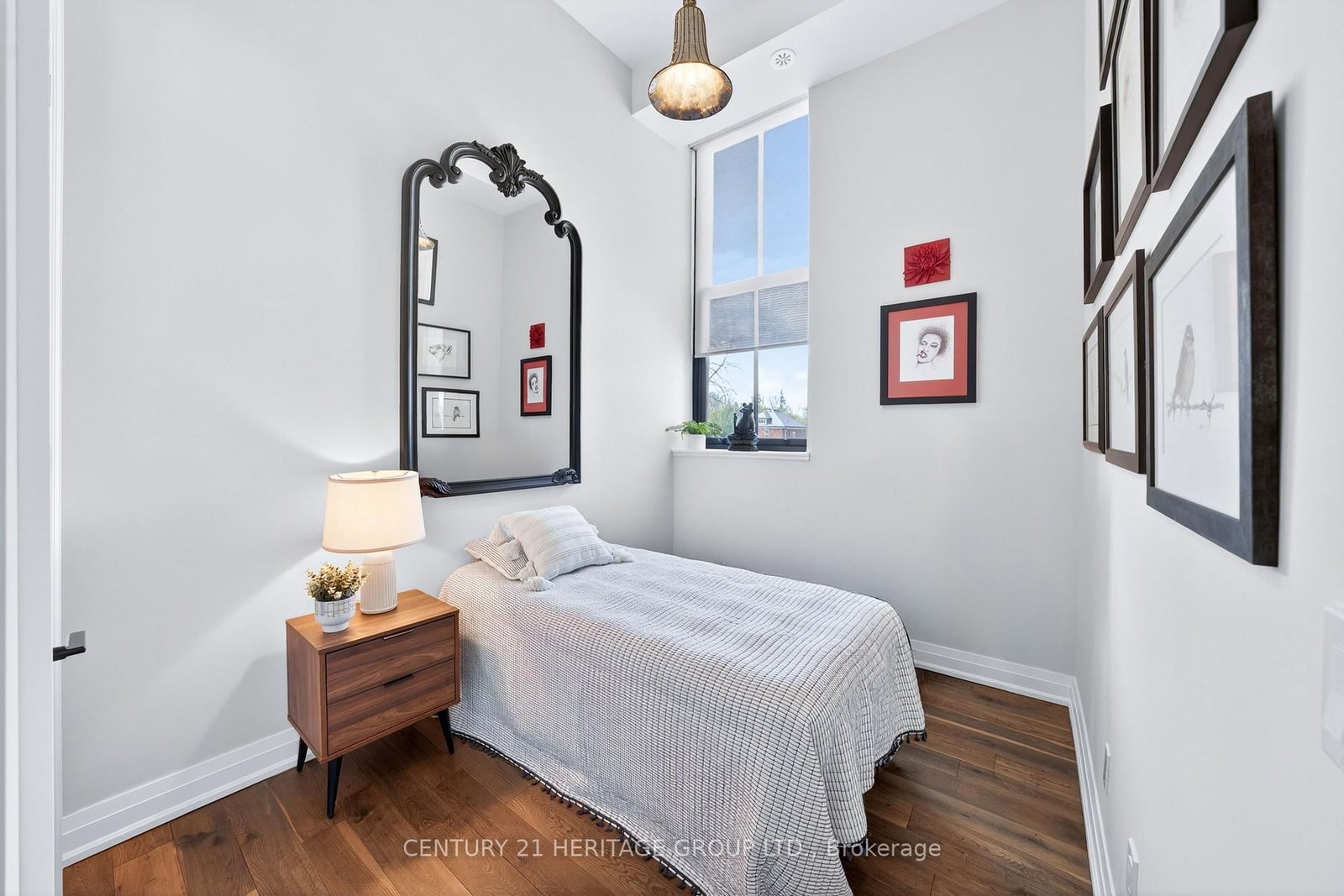 400 Park Avenue, Unit 304 - Photo 22