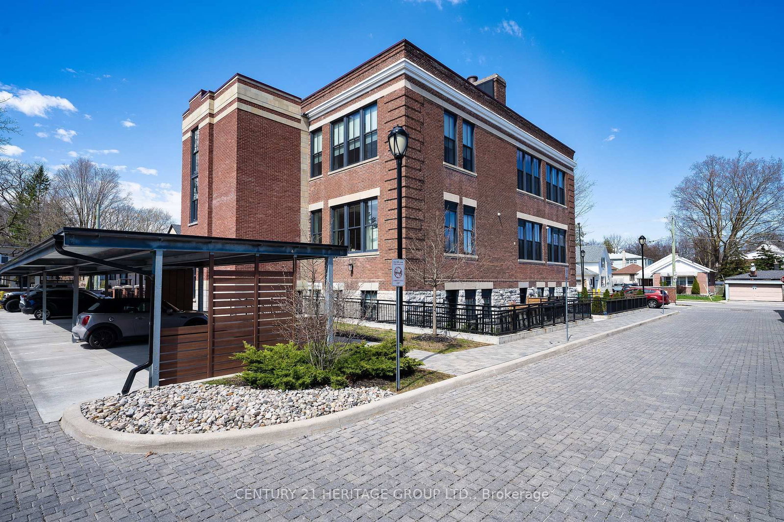 400 Park Avenue, Unit 304 - Photo 28