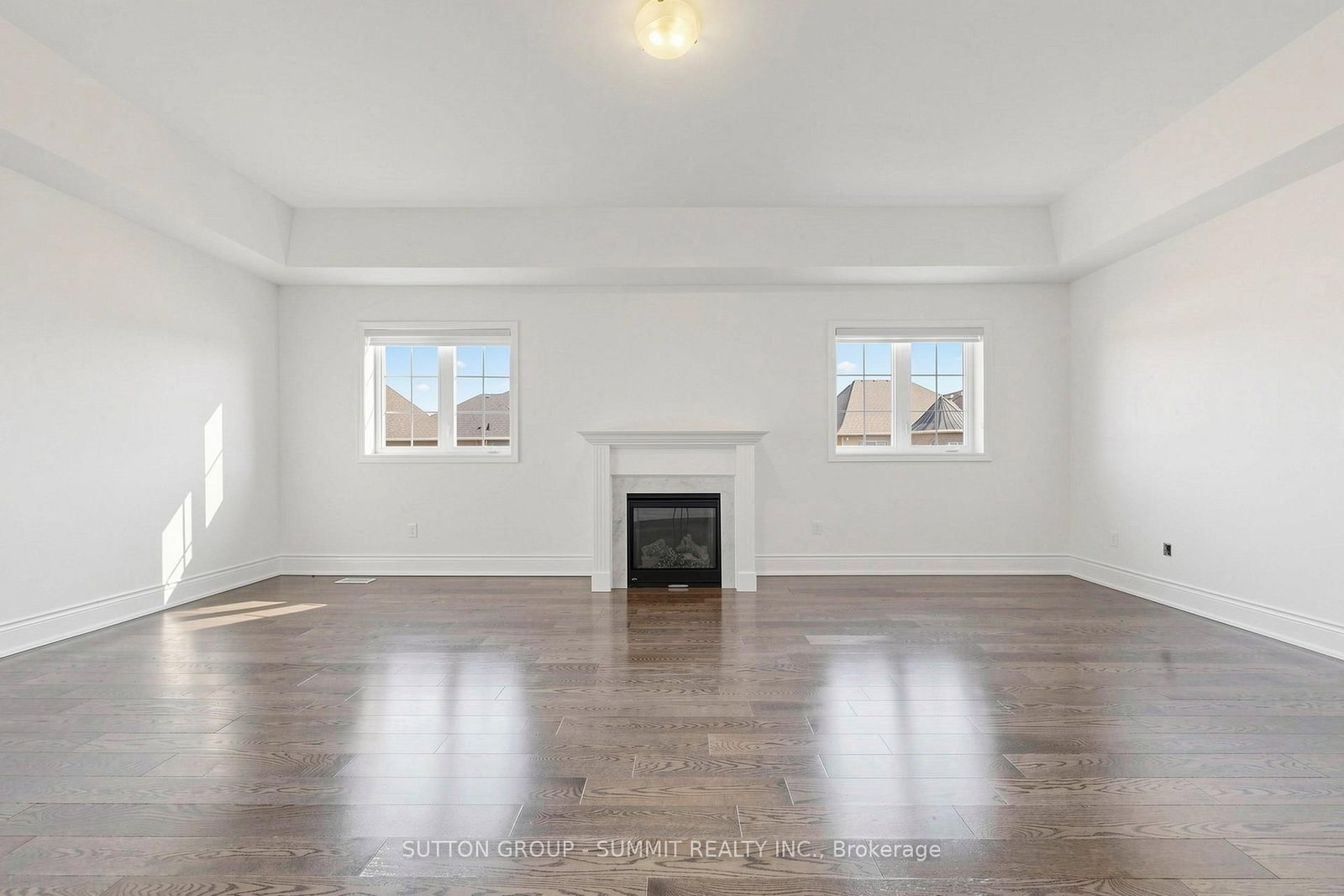 22 PORT ROYAL Avenue, Unit MAIN FLOOR - Photo 16