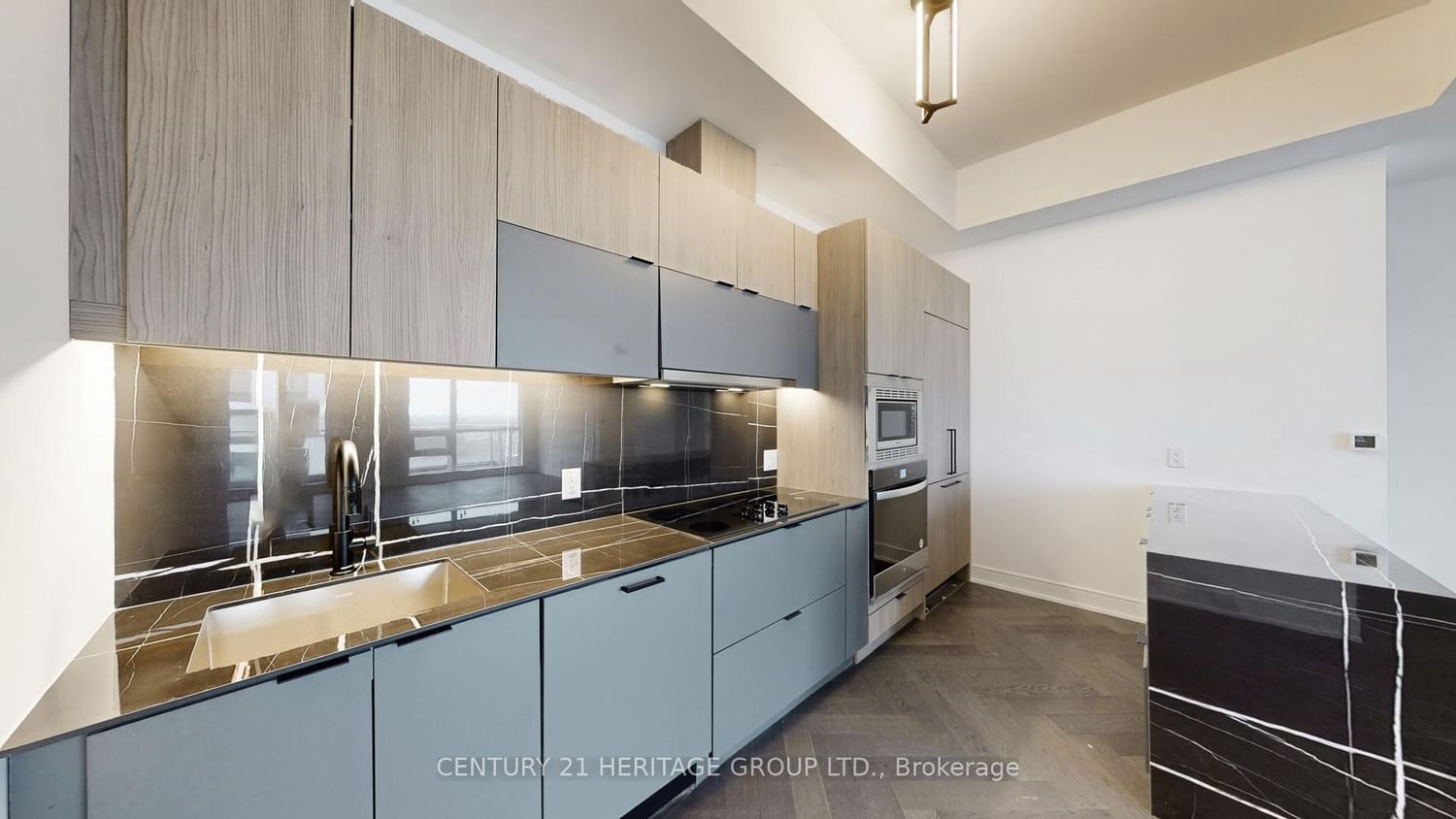 8888 Yonge Street, Unit 1205 - Photo 10