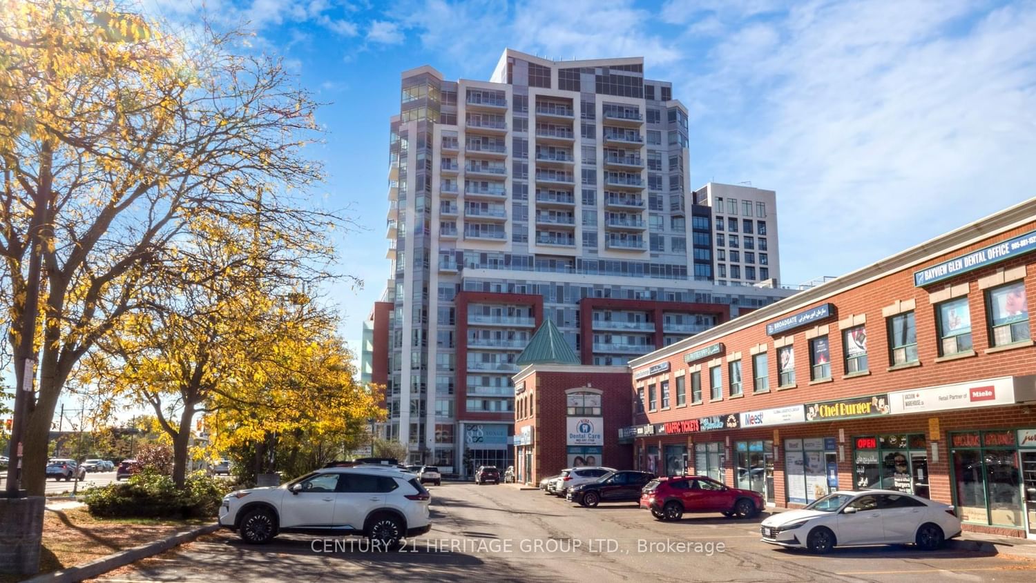 8888 Yonge Street, Unit 1205 - Photo 2