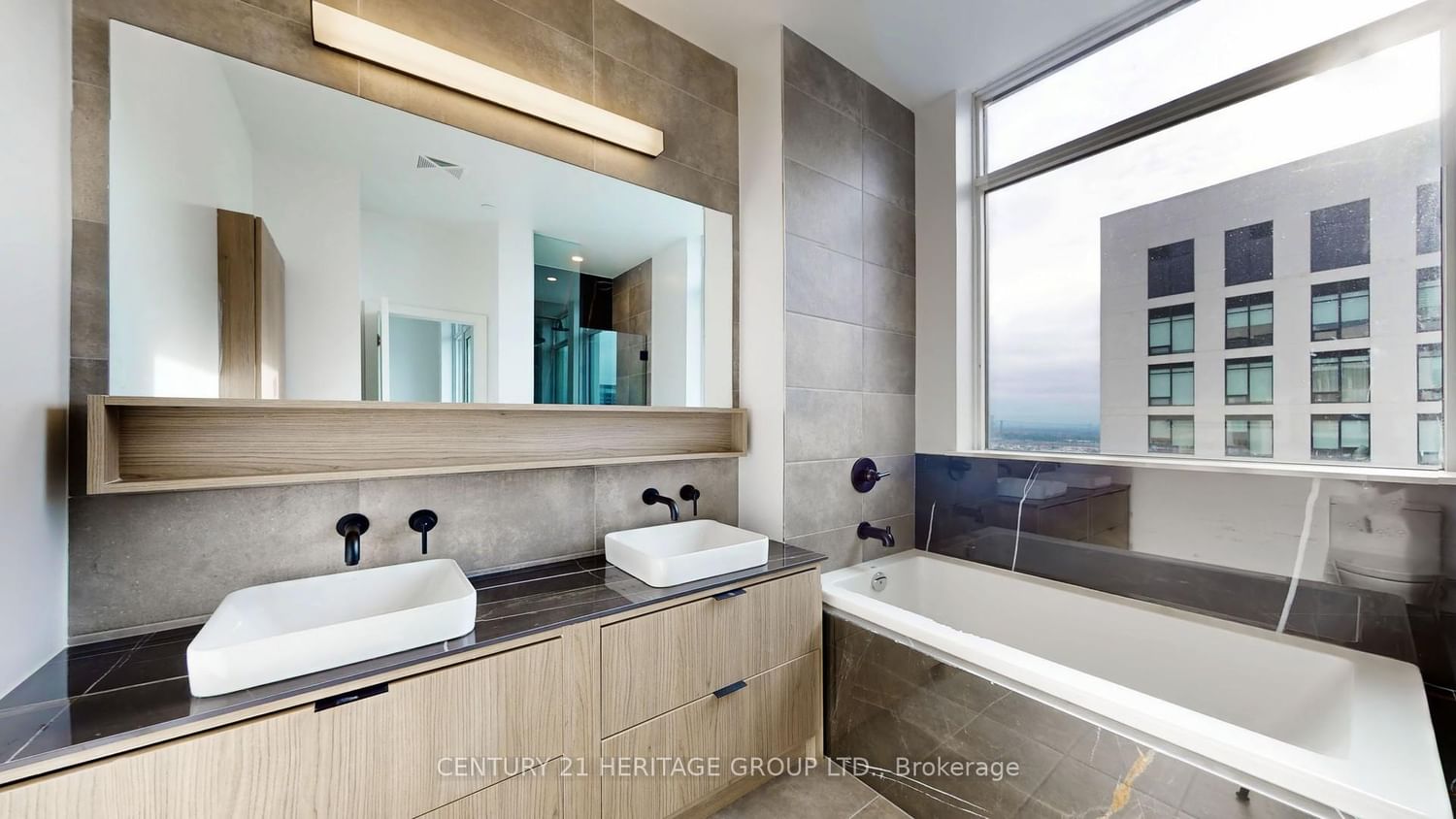 8888 Yonge Street, Unit 1205 - Photo 21