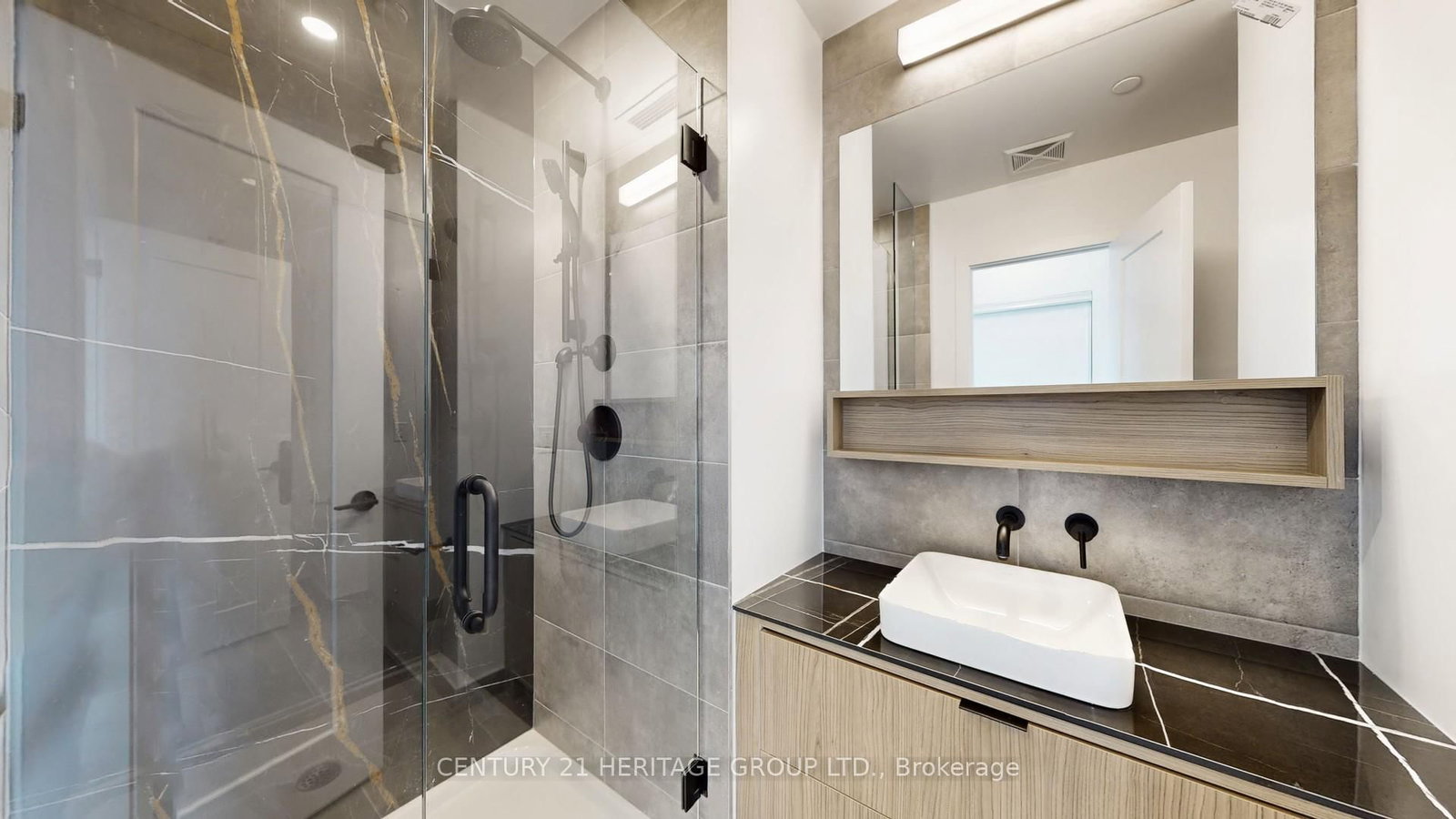 8888 Yonge Street, Unit 1205 - Photo 29