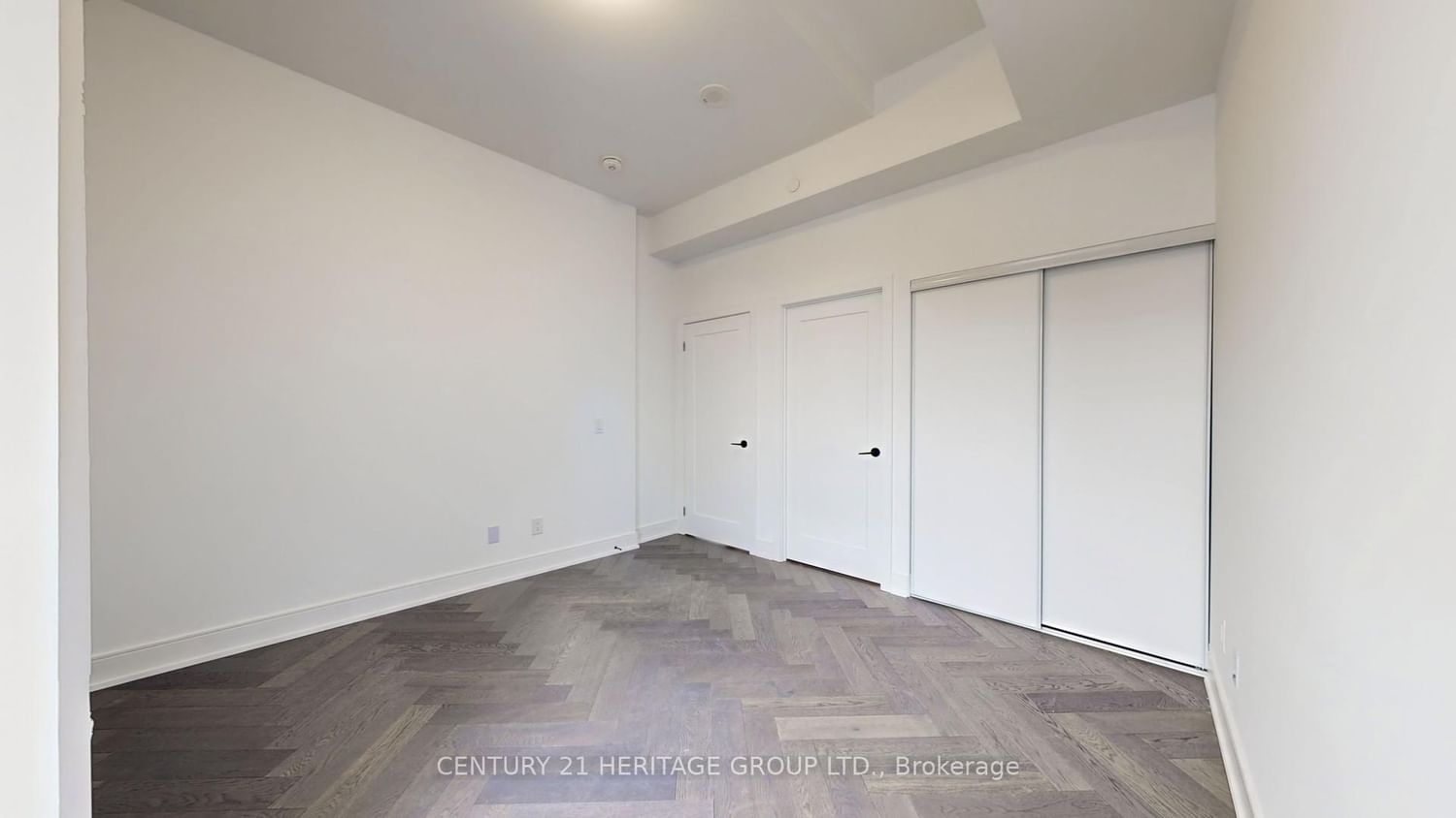 8888 Yonge Street, Unit 1205 - Photo 32