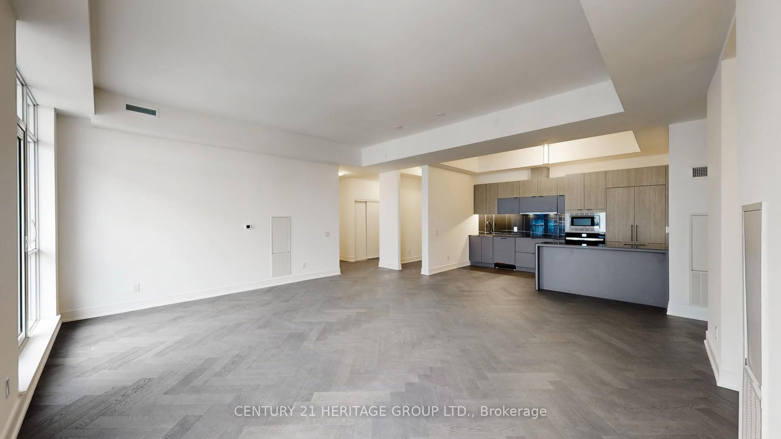 8888 Yonge Street, Unit 1205 - Photo 8