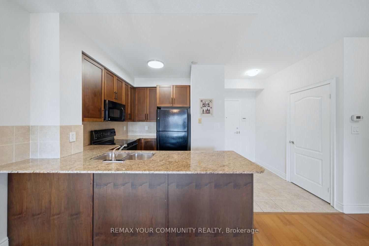 160 Woodbridge Avenue, Unit 409 - Photo 11