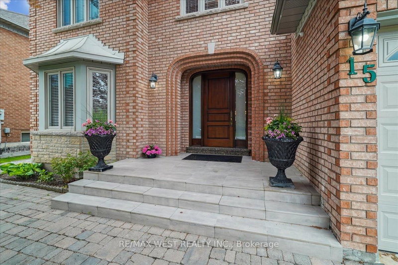 15 Brownlee Ave, Vaughan, L4L 8H4 | Image 3