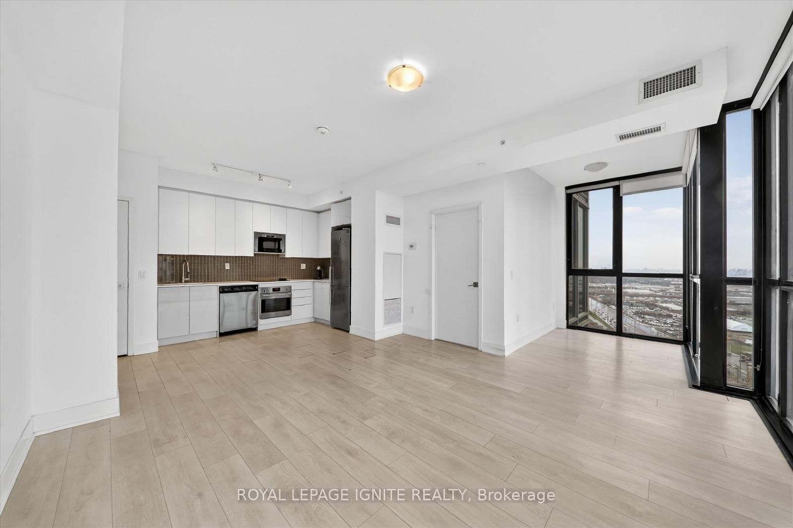 2916 Highway 7 Road, Unit 2802 - Photo 16