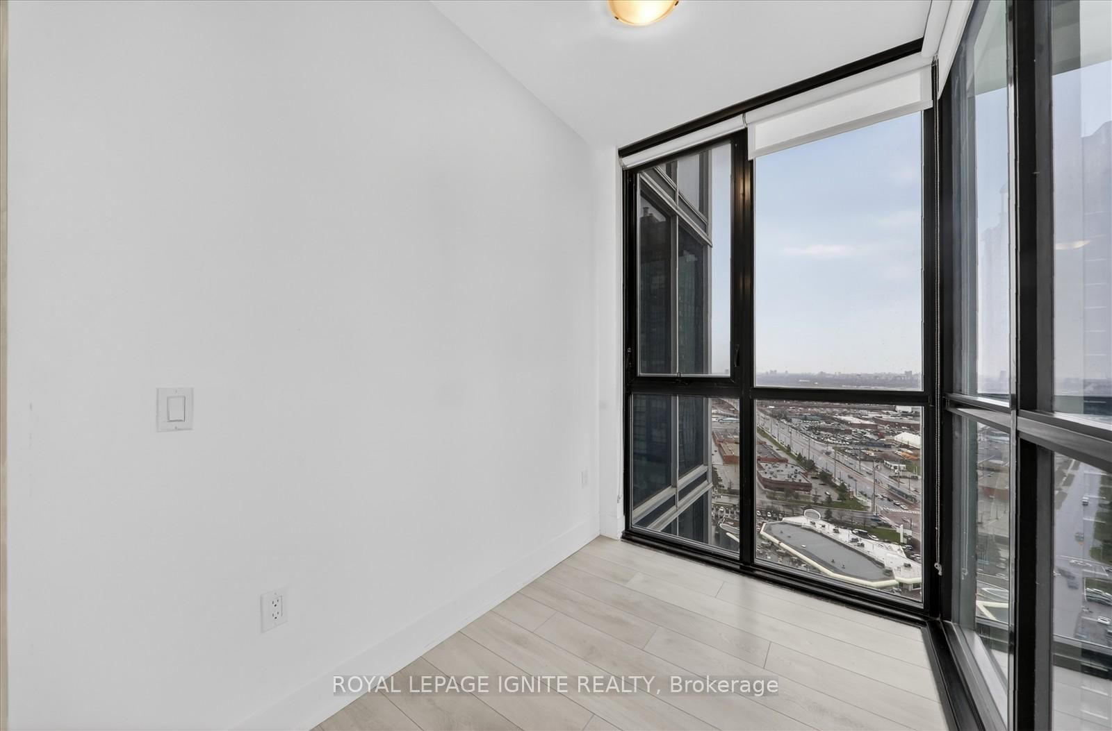 2916 Highway 7 Road, Unit 2802 - Photo 17