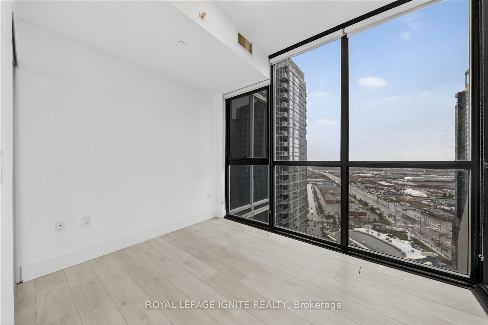 2916 Highway 7 Road, Unit 2802 - Photo 20