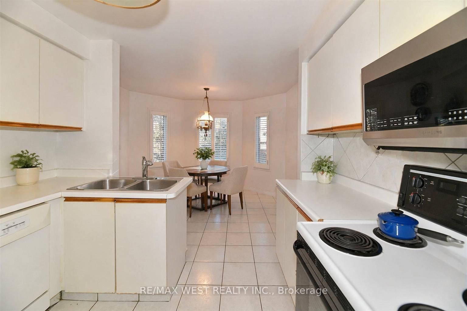 80 Edmund Seager Drive - Photo 6