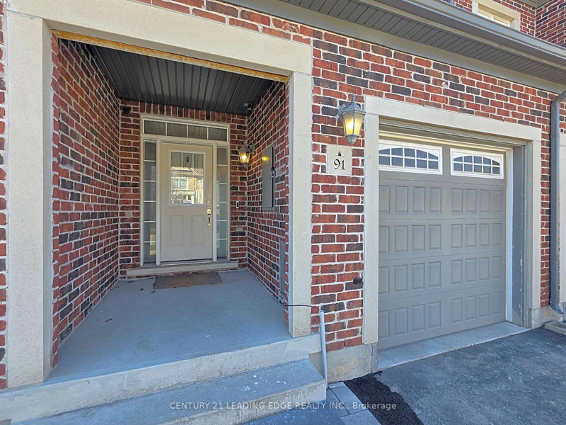 91 Staglin Crt, Markham, L6C 0M2 | Image 2
