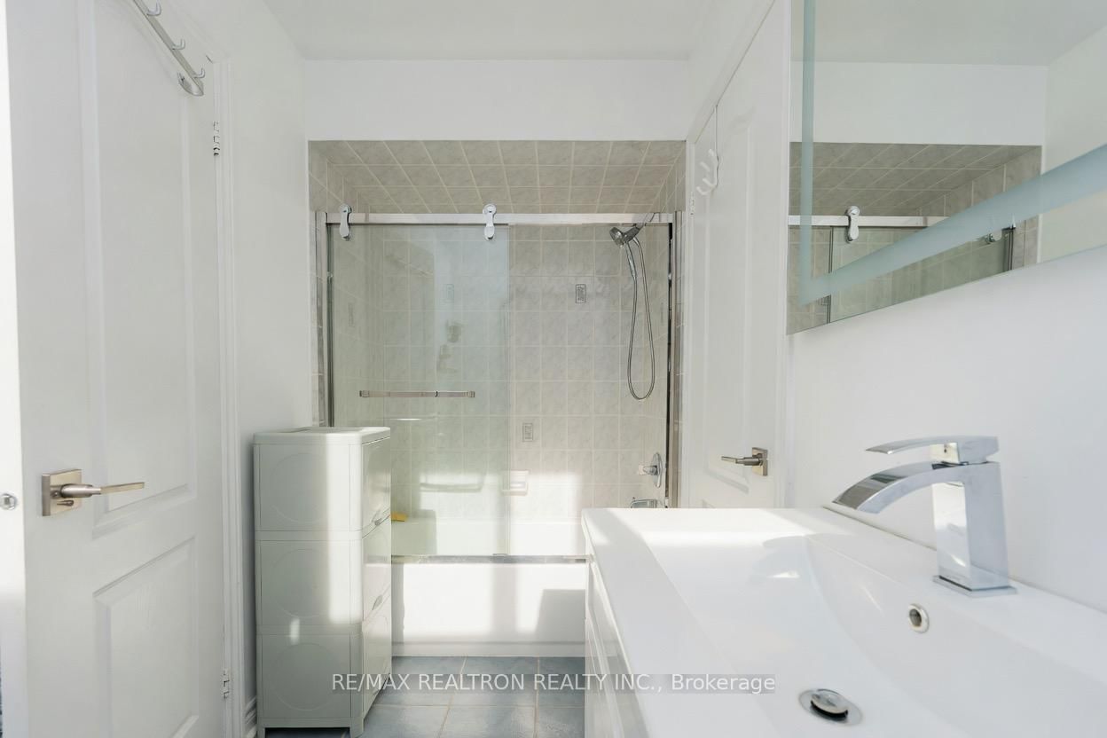 206 Featherstone Avenue - Photo 18