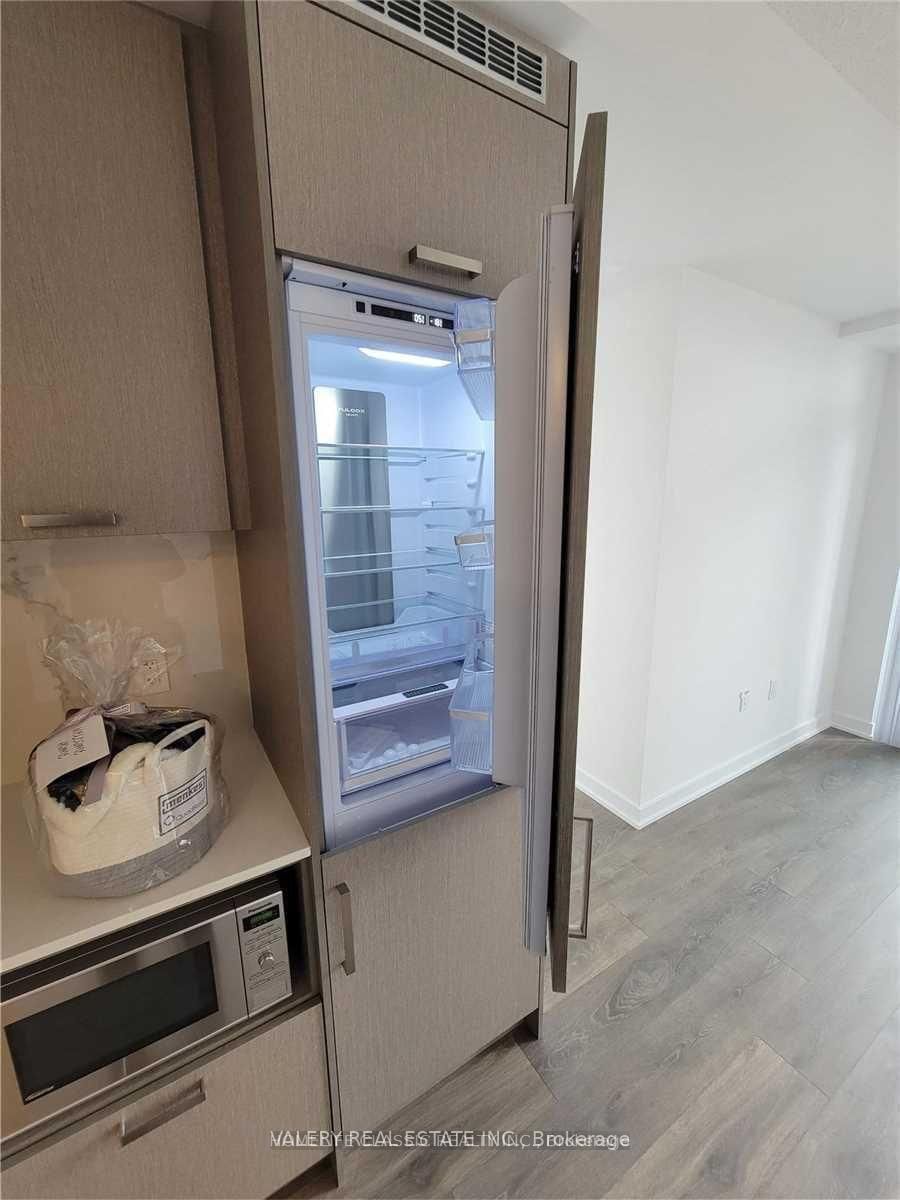 38 Honeycrisp Crescent N, Unit 816 - Photo 13