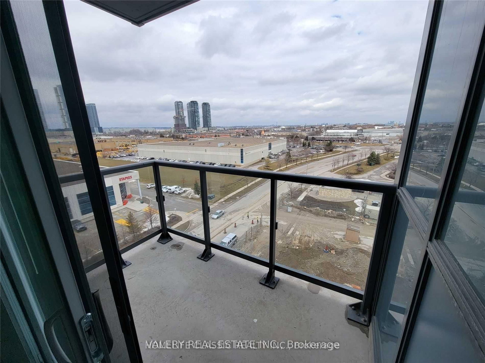 38 Honeycrisp Crescent N, Unit 816 - Photo 2