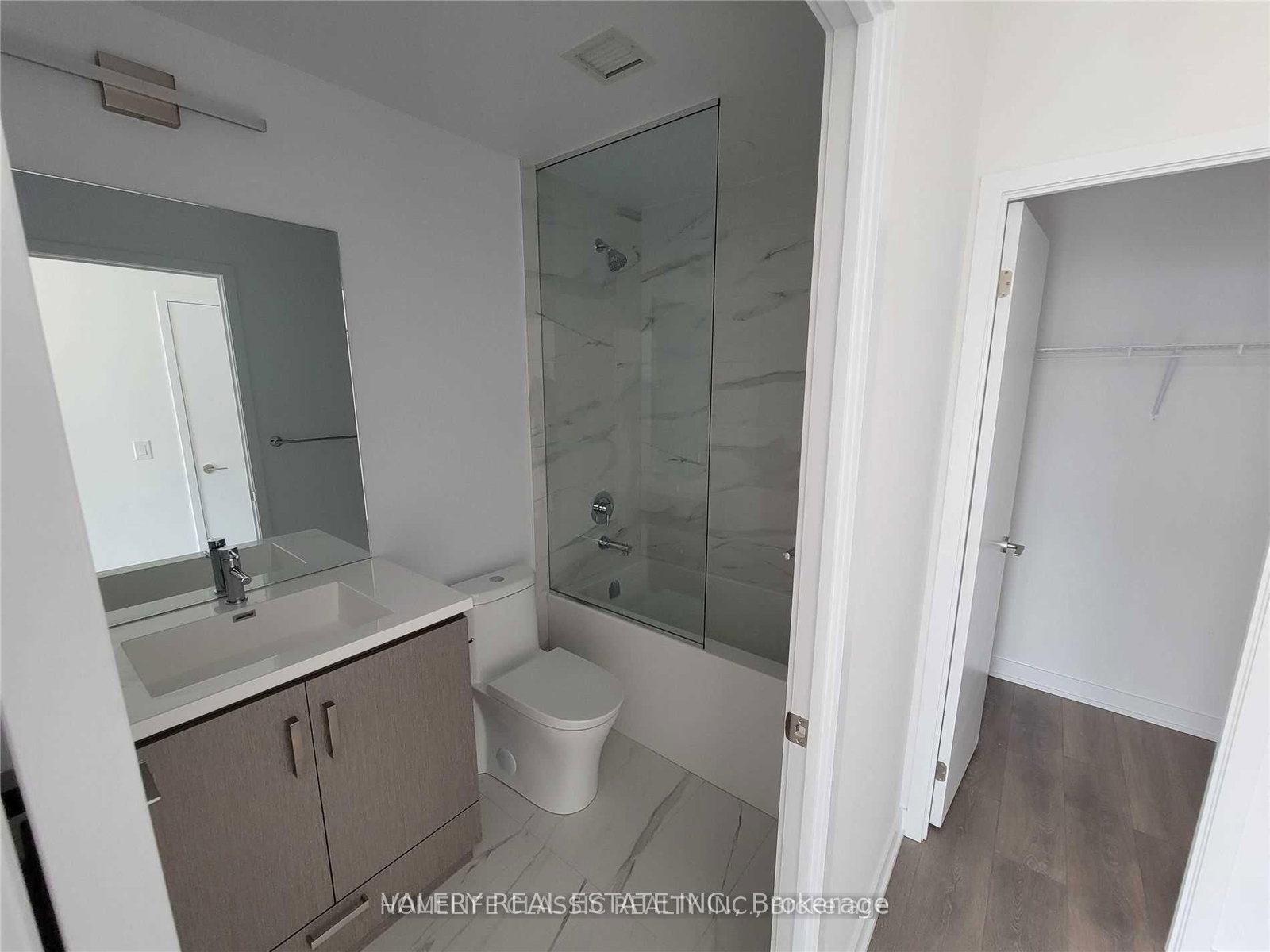 38 Honeycrisp Crescent N, Unit 816 - Photo 6