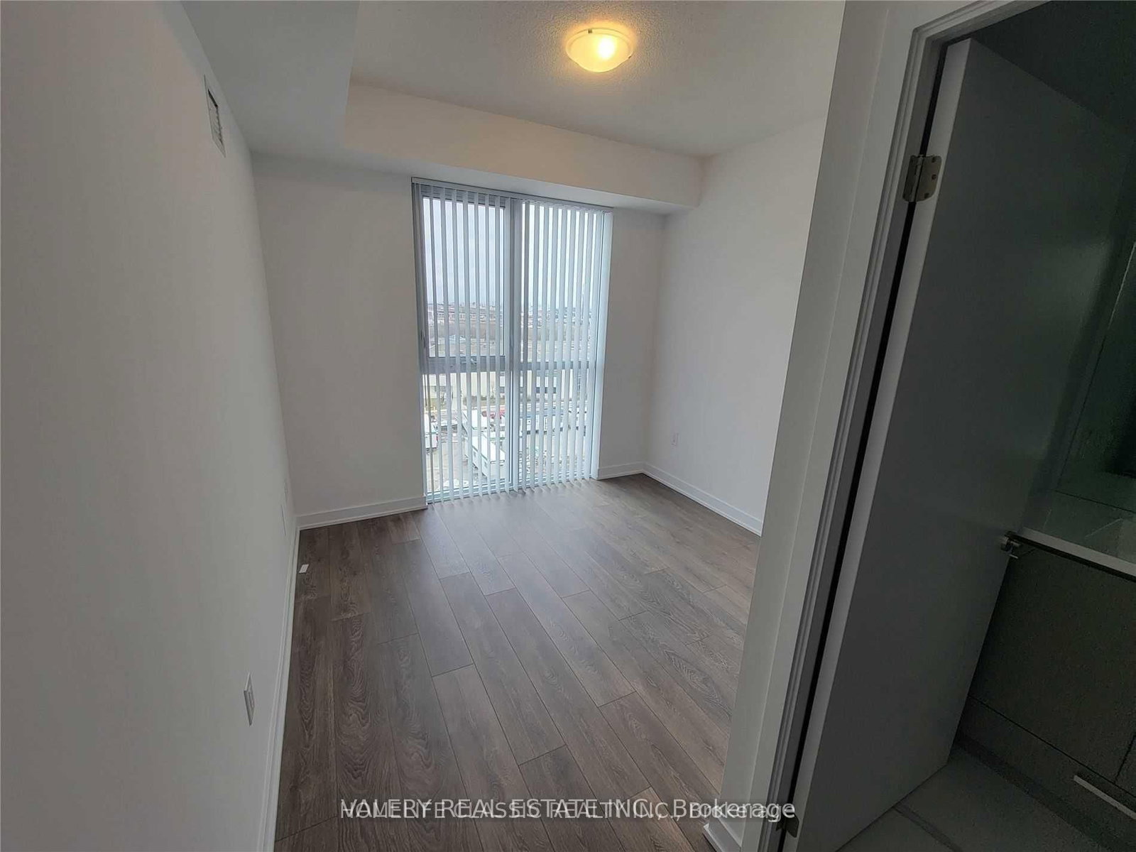 38 Honeycrisp Crescent N, Unit 816 - Photo 8