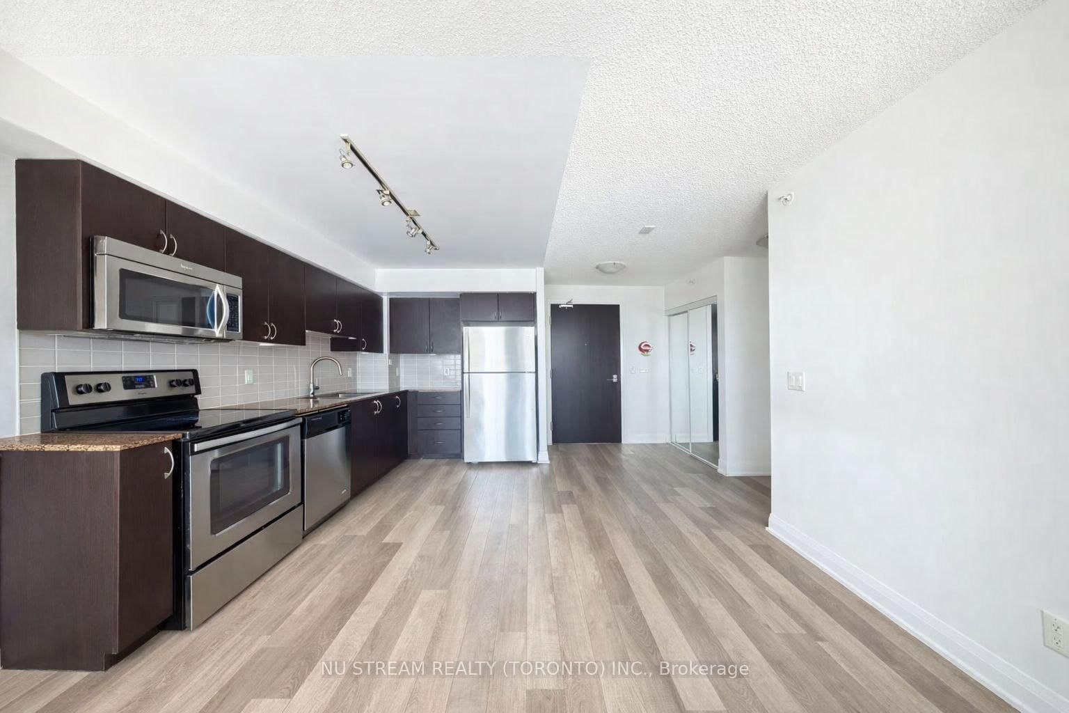 372 Hwy 7 E, Unit 721 - Photo 2