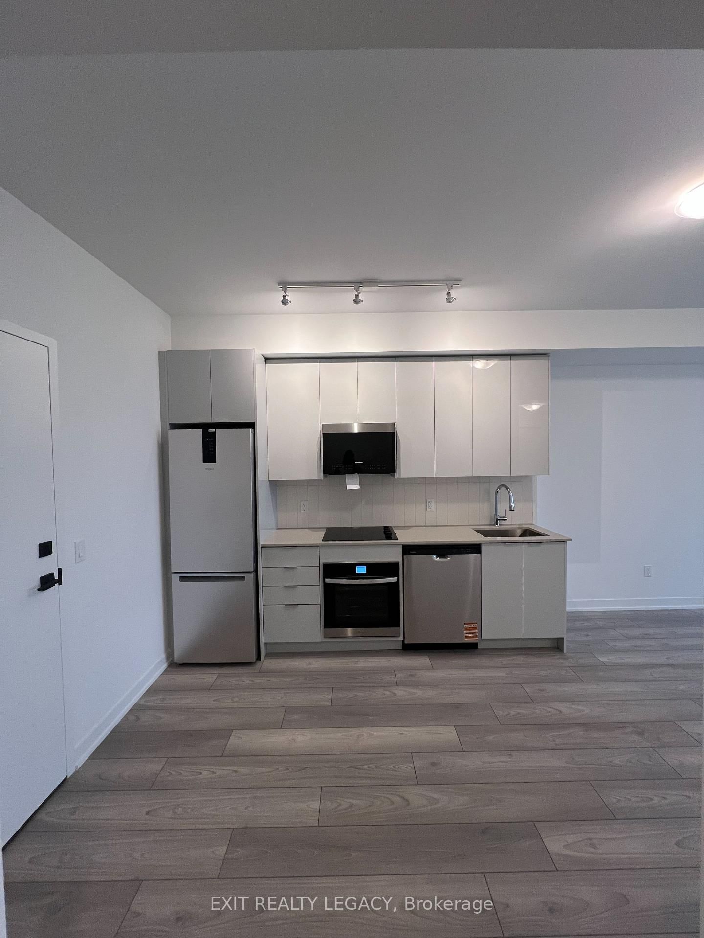 474 Caldari Road, Unit 1608 - Photo 32