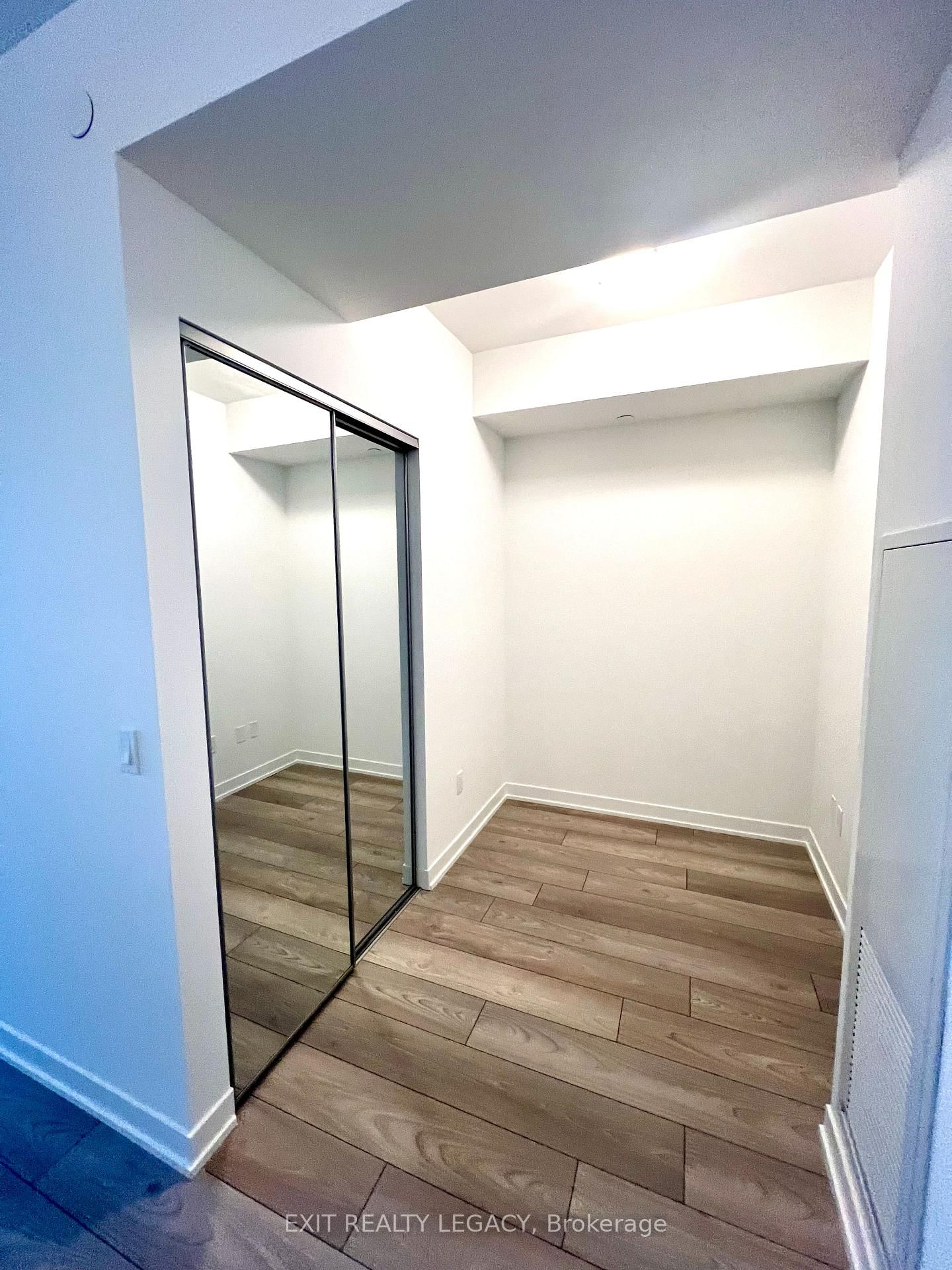 474 Caldari Road, Unit 1608 - Photo 5