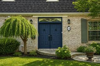 24 Laureleaf Rd, Markham, L3T 2X5 | Image 2