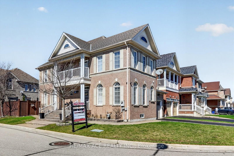 Main - 12 Smoothwater Terr, Markham, L6B 0E5 | Image 3