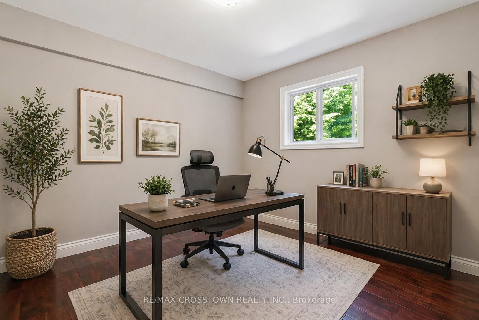Listing Image 12