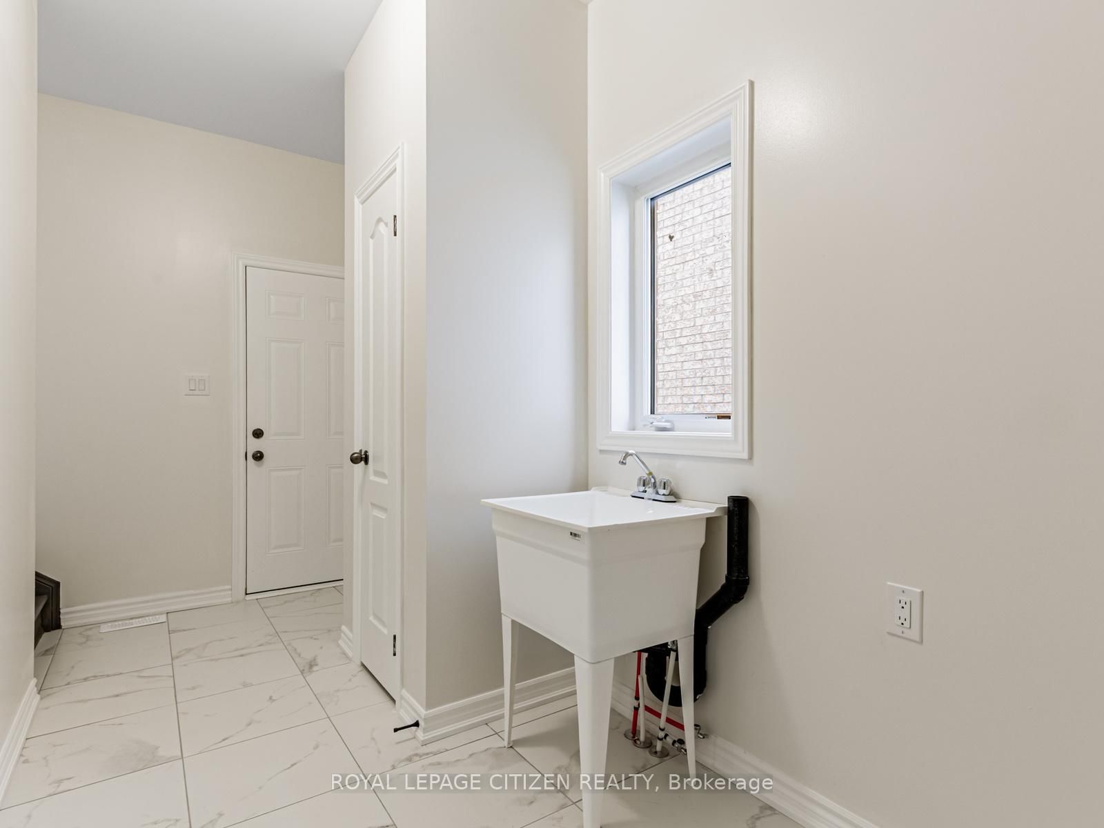 63 Fenn Crescent - Photo 16