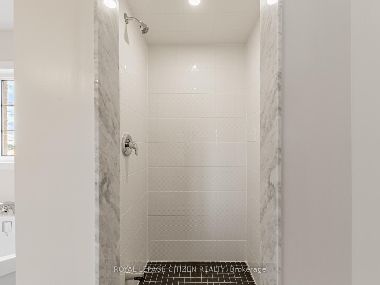 63 Fenn Crescent - Photo 32