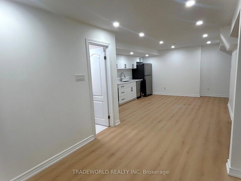 Basement Unit - 142 Shady Oaks Ave, Markham, L6B 0P7 | Image 2
