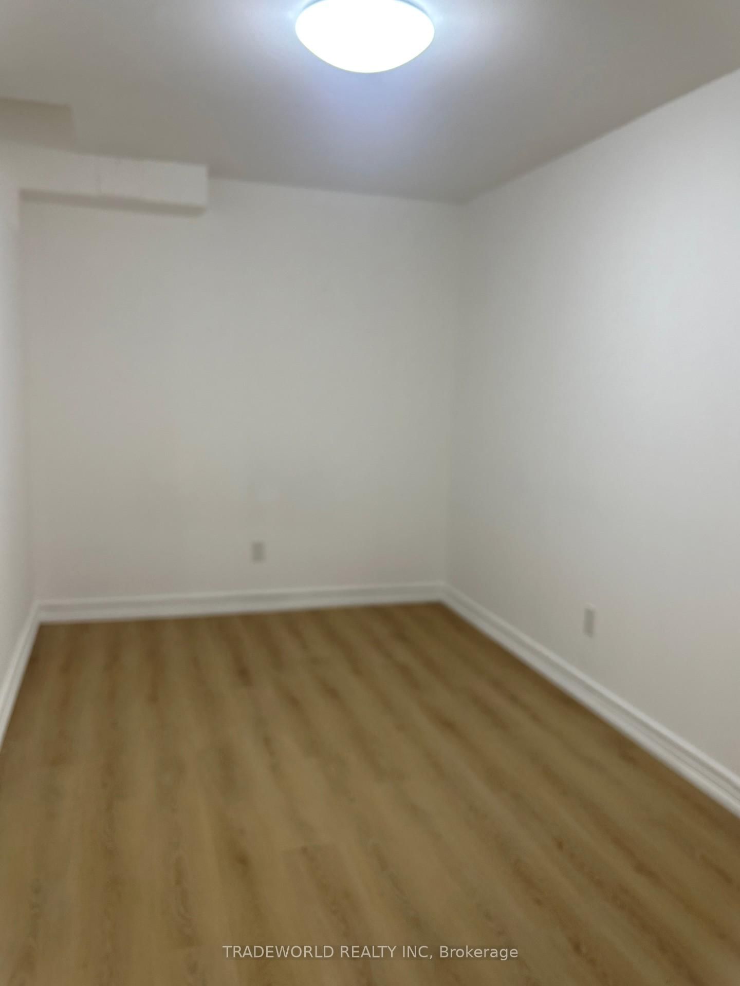 142 Shady Oaks Avenue, Unit Basement Unit - Photo 7