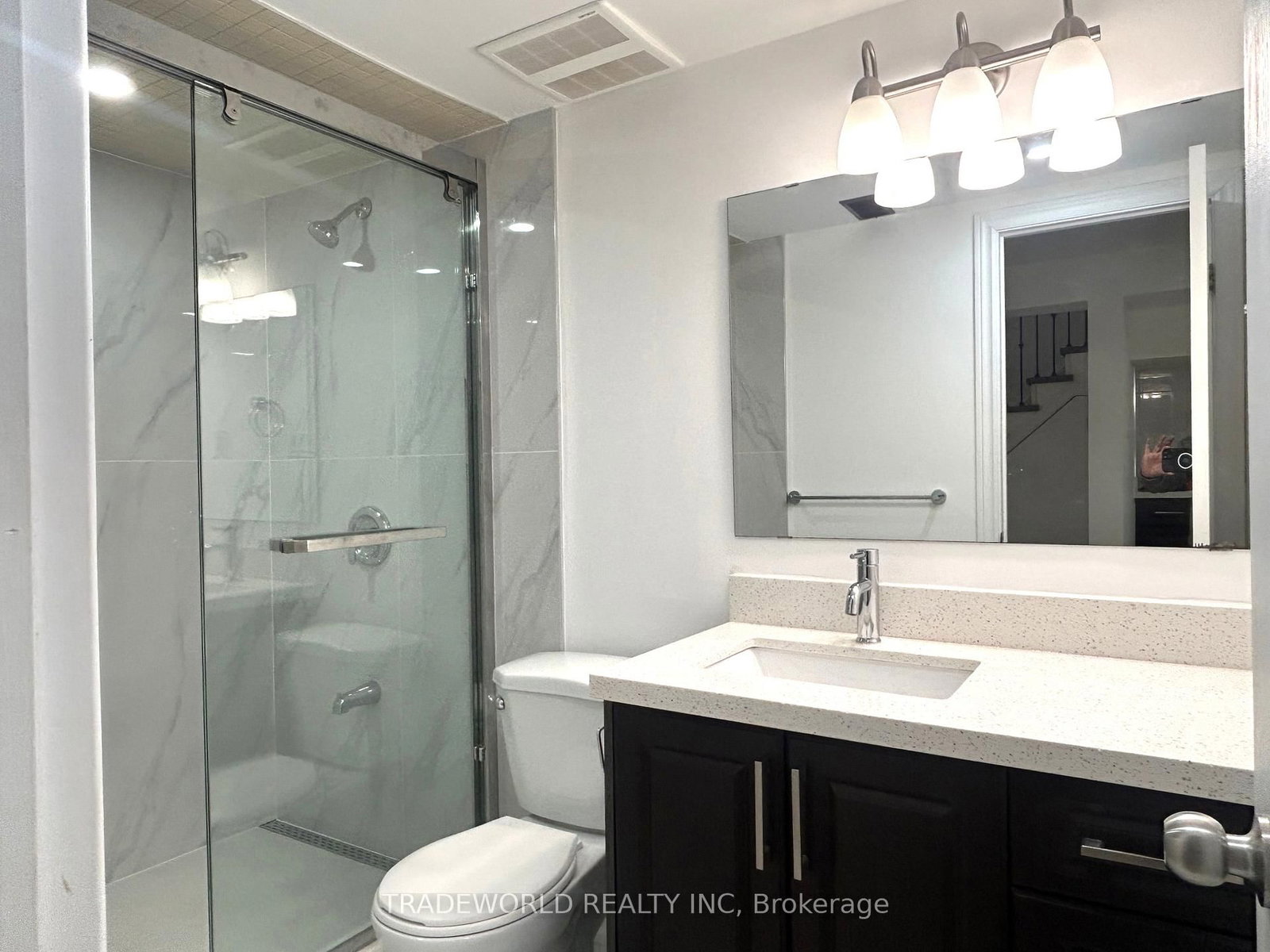 142 Shady Oaks Avenue, Unit Basement Unit - Photo 8