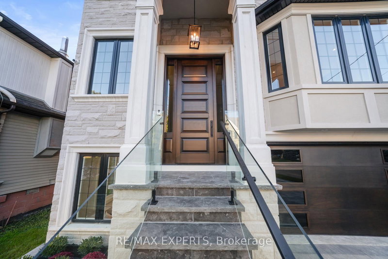 88 Moray Ave, Richmond Hill, L4E 3E2 | Image 3