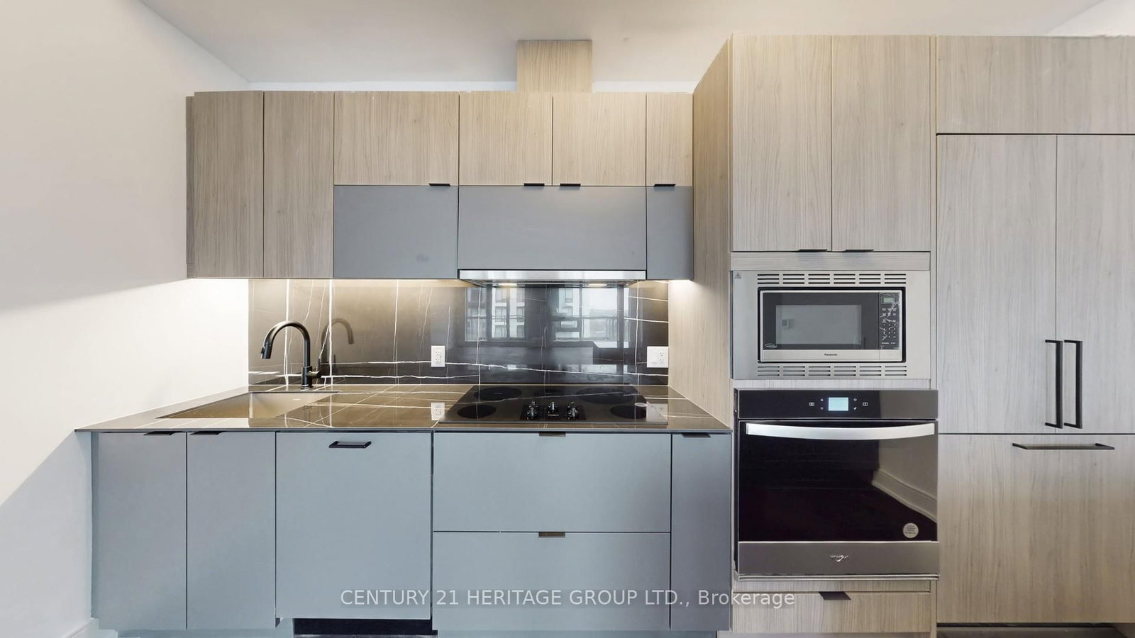 8888 Yonge Street, Unit 1205 - Photo 13