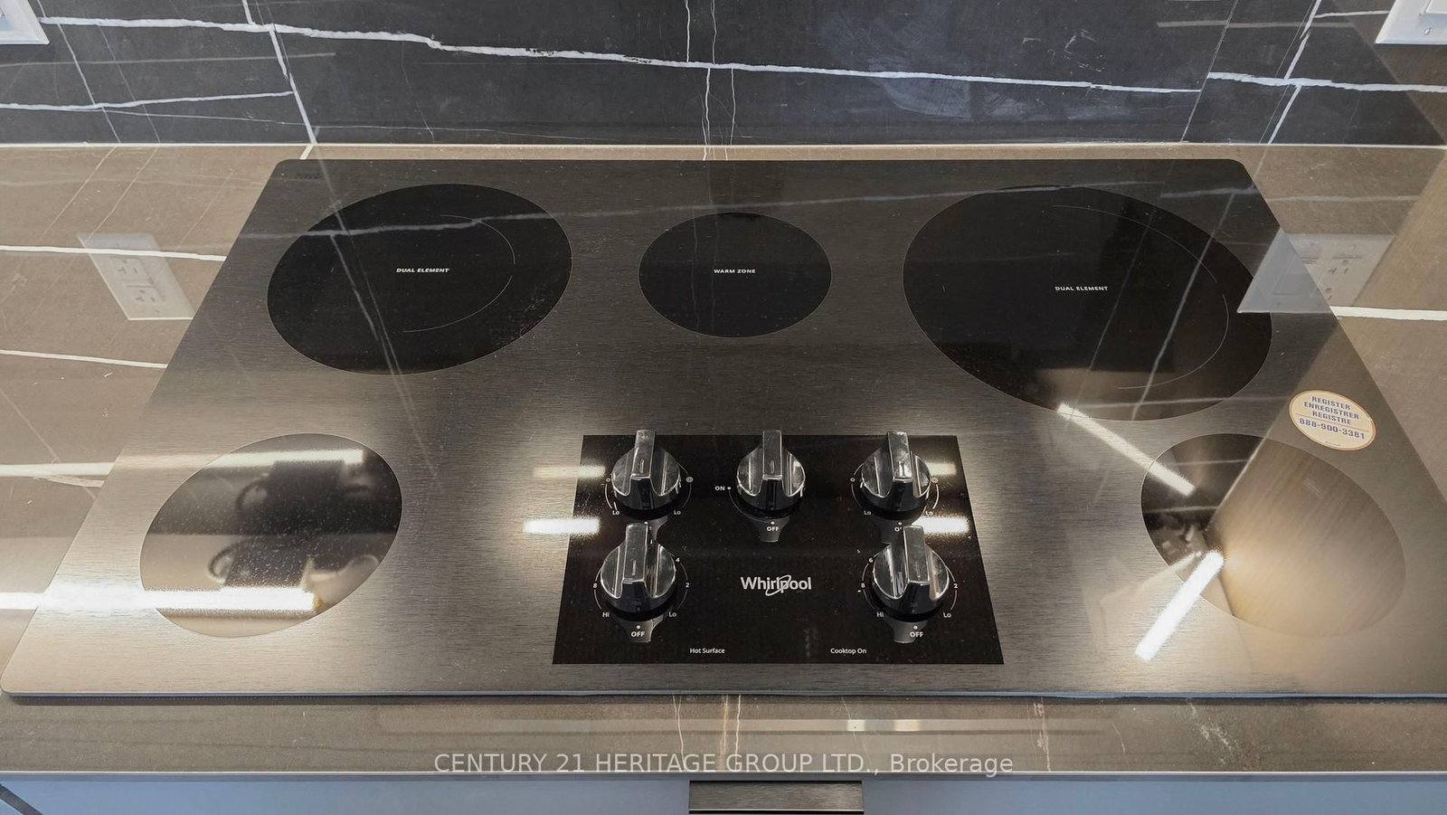 8888 Yonge Street, Unit 1205 - Photo 14