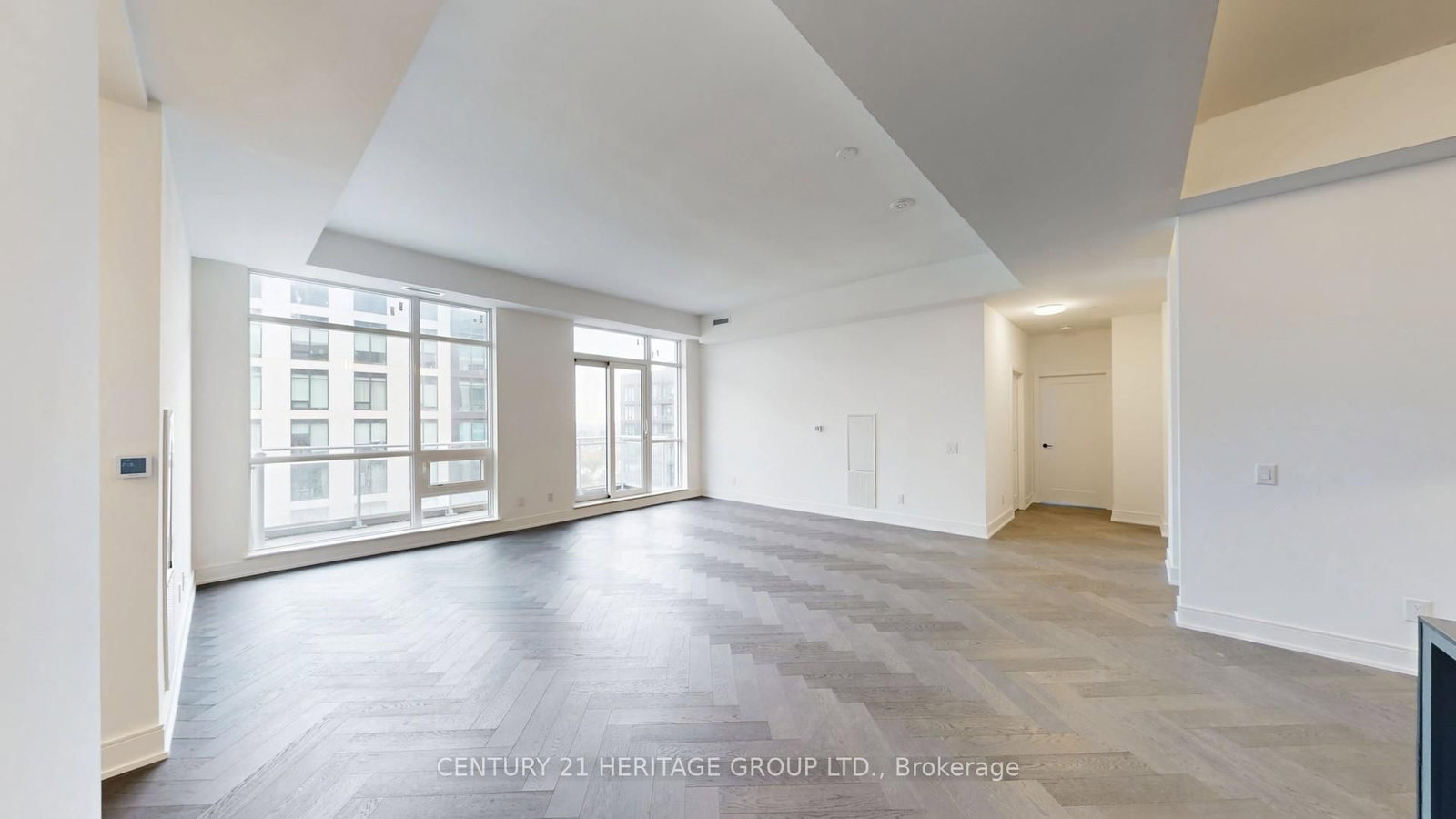 8888 Yonge Street, Unit 1205 - Photo 7